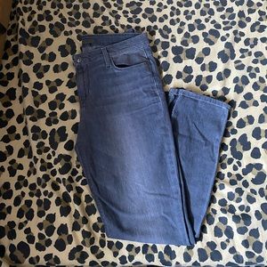 Joe’s Light Grey Elastic Skinny Jean